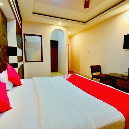Oyo 26909 Hotel Paras Mandi Εξωτερικό φωτογραφία