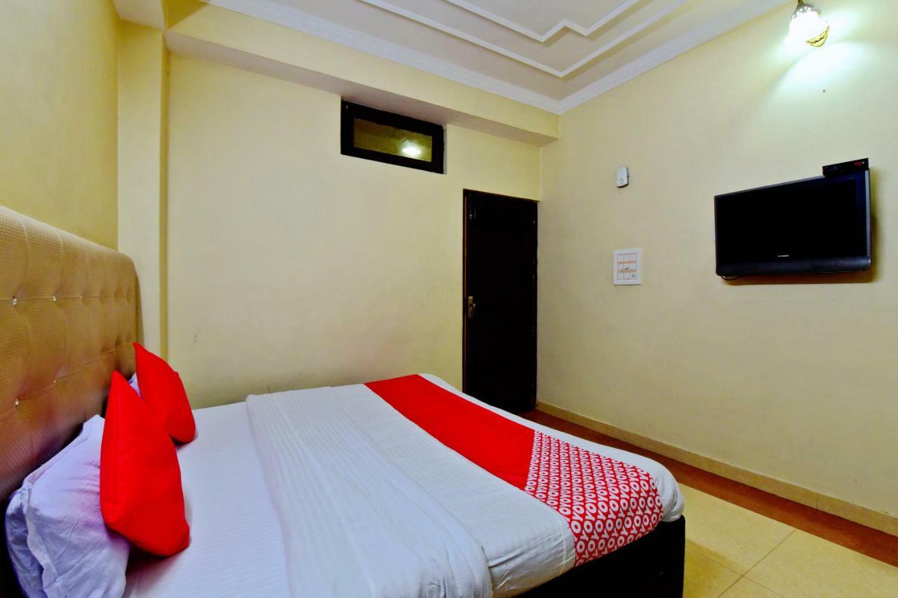 Oyo 26909 Hotel Paras Mandi Εξωτερικό φωτογραφία
